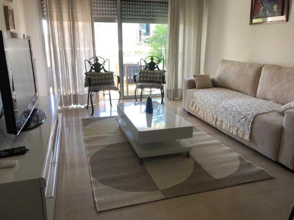 Central Park Apartment Кан Екстериор снимка
