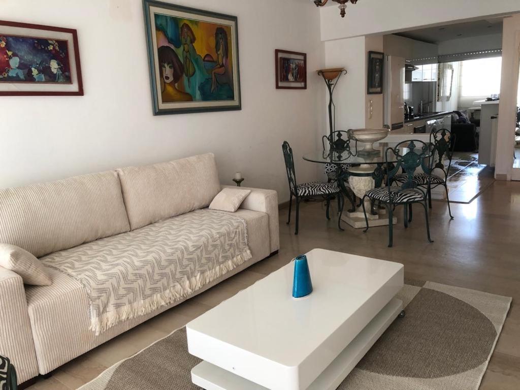 Central Park Apartment Кан Екстериор снимка