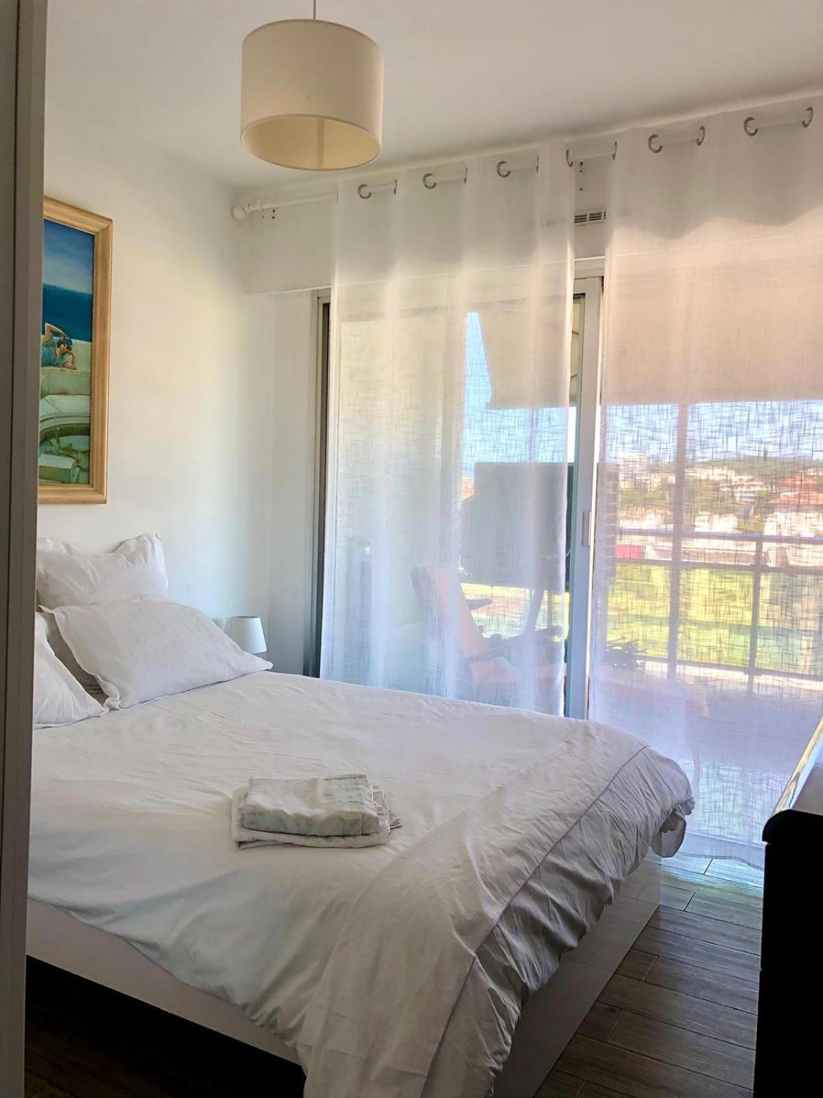 Central Park Apartment Кан Екстериор снимка